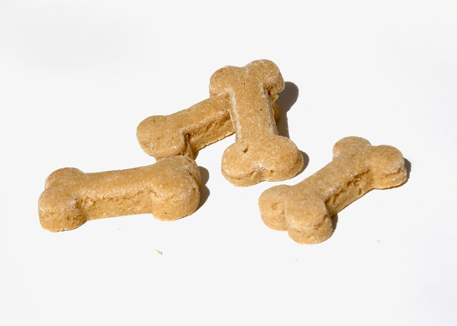 Whole oat groats used in dog food recipes